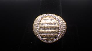 Men's 10K Diamond Cluster Oval Ring Yellow Gold 13g Size 10.5